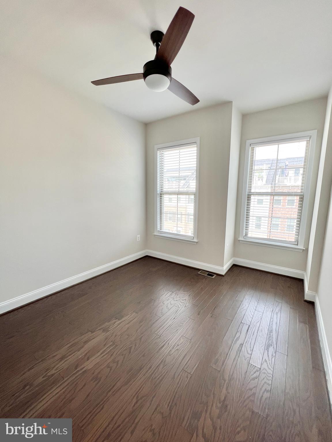 POTOMAC SHORES - Residential Lease