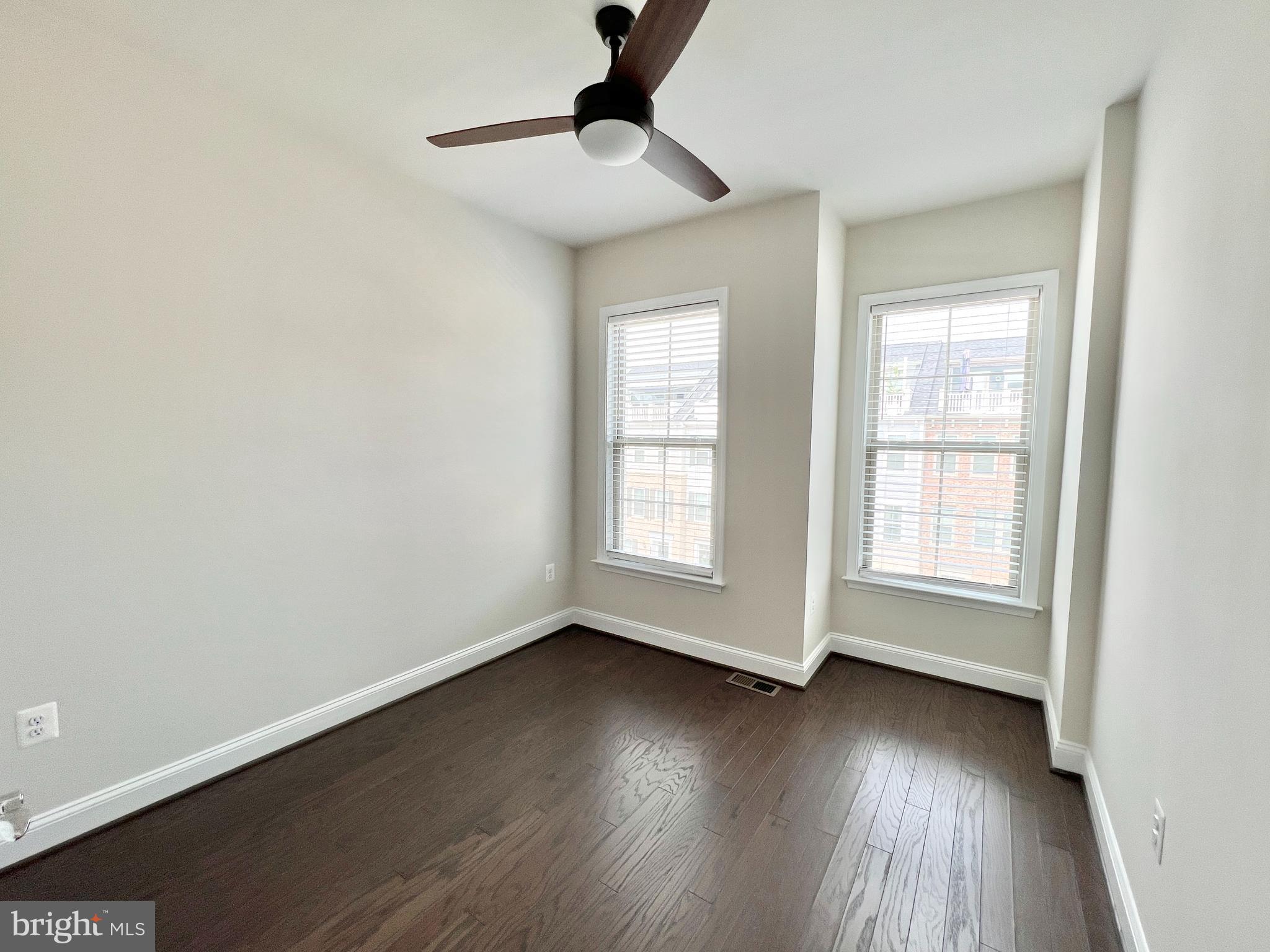 POTOMAC SHORES - Residential Lease