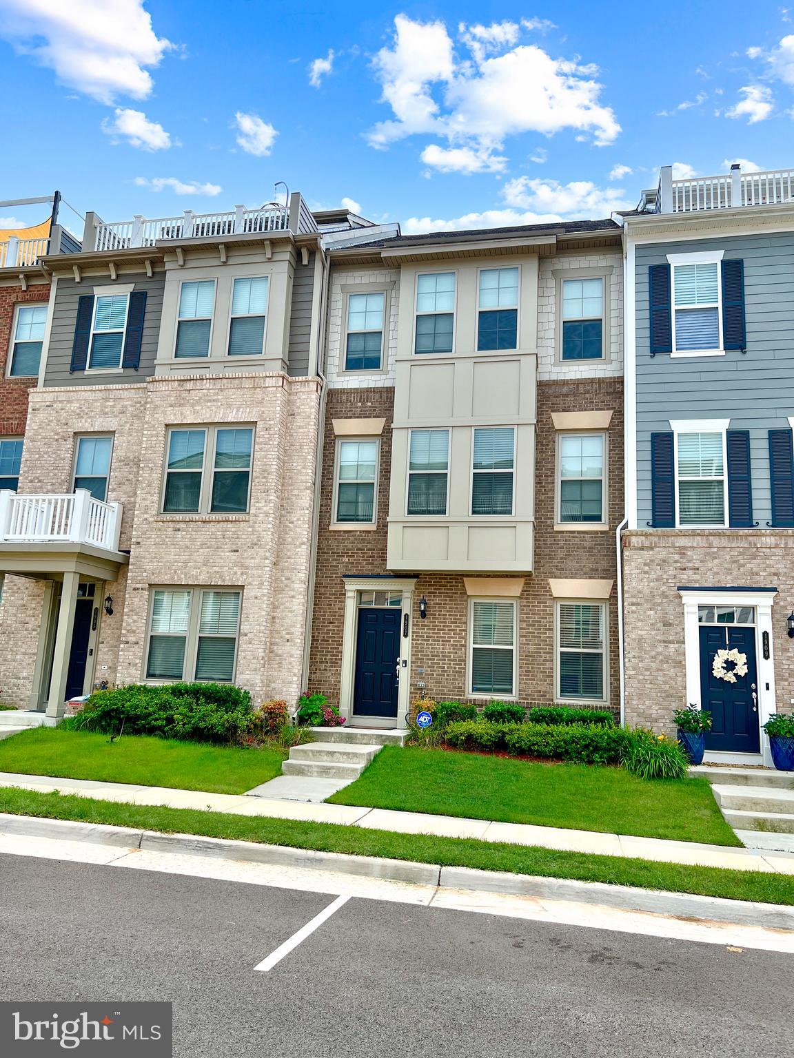 POTOMAC SHORES - Residential Lease