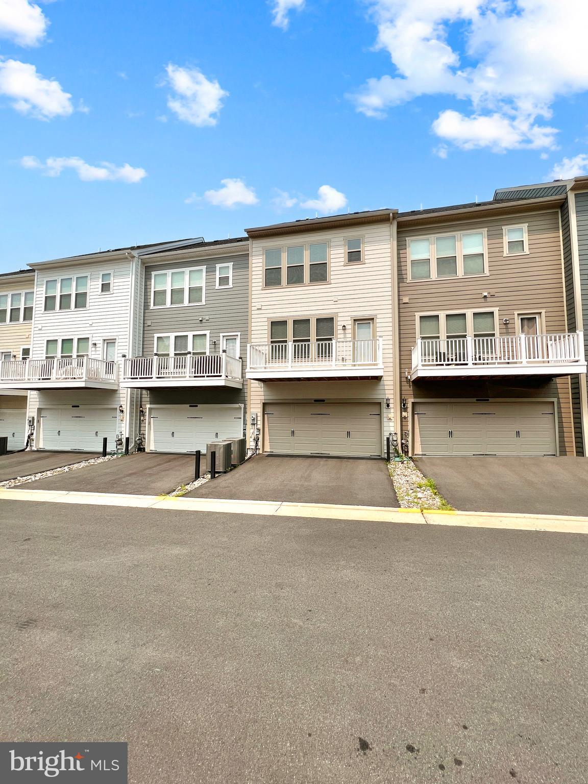 POTOMAC SHORES - Residential Lease