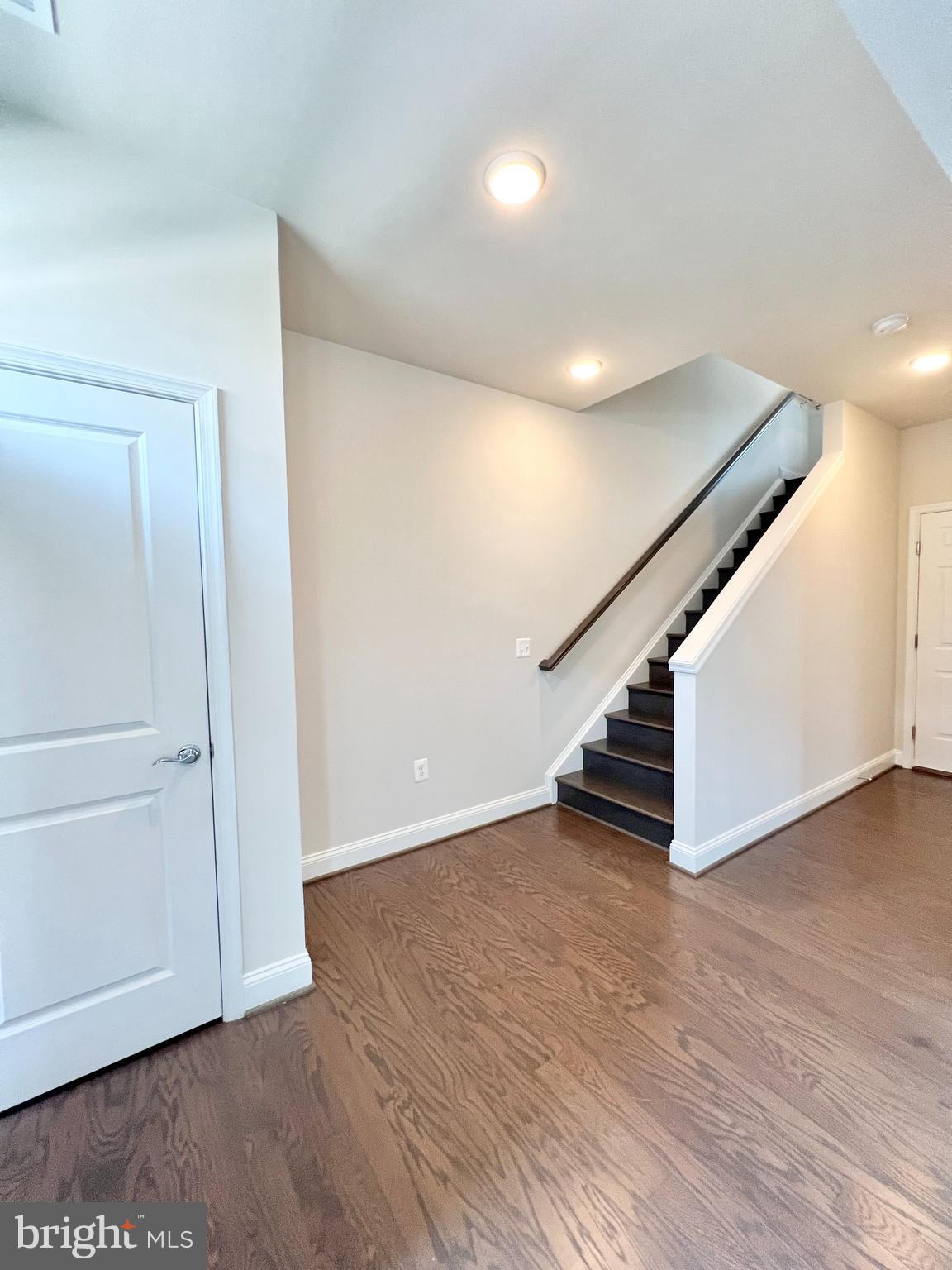 POTOMAC SHORES - Residential Lease