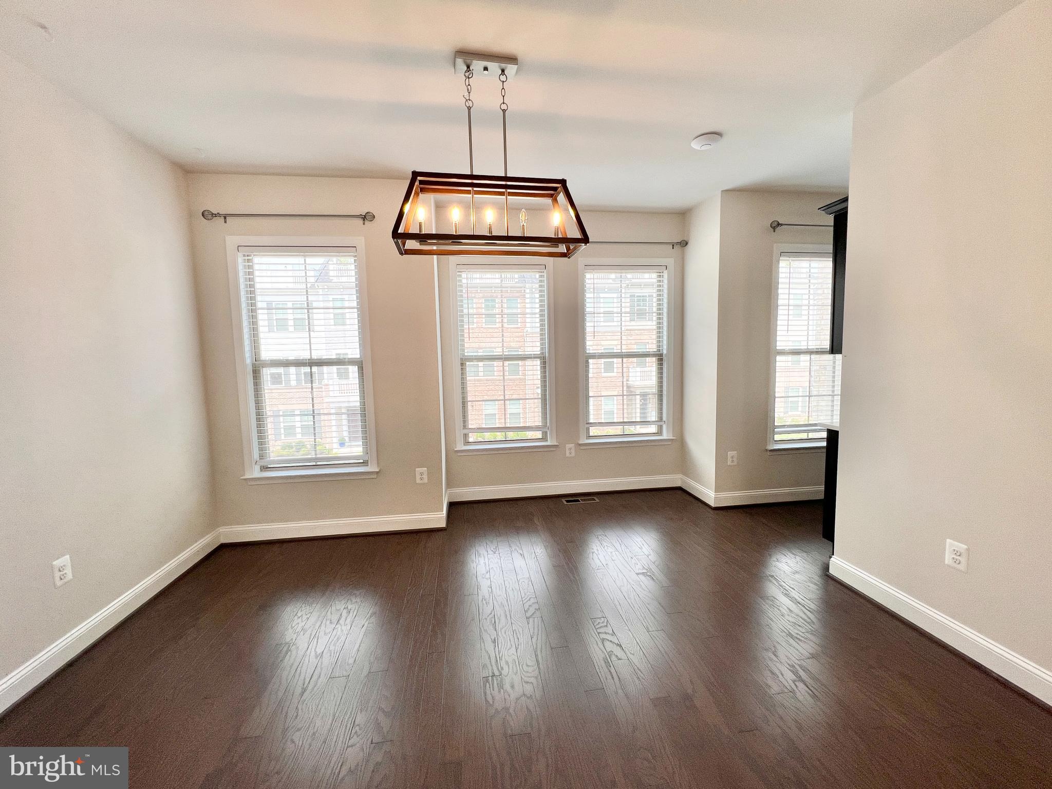 POTOMAC SHORES - Residential Lease