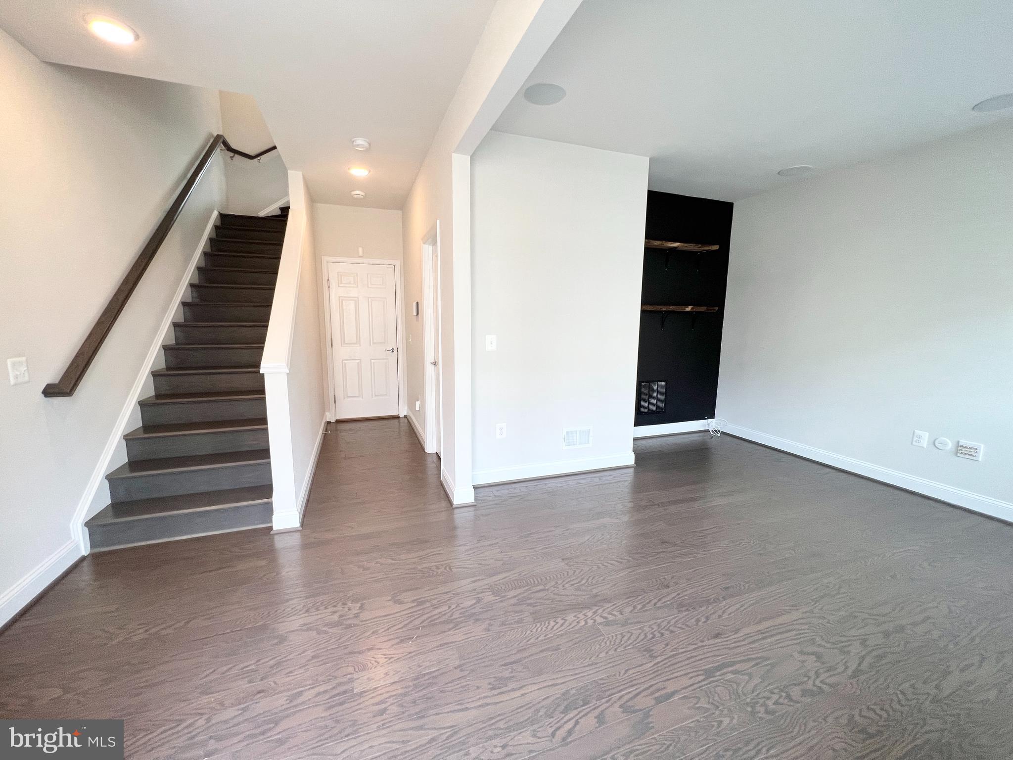 POTOMAC SHORES - Residential Lease