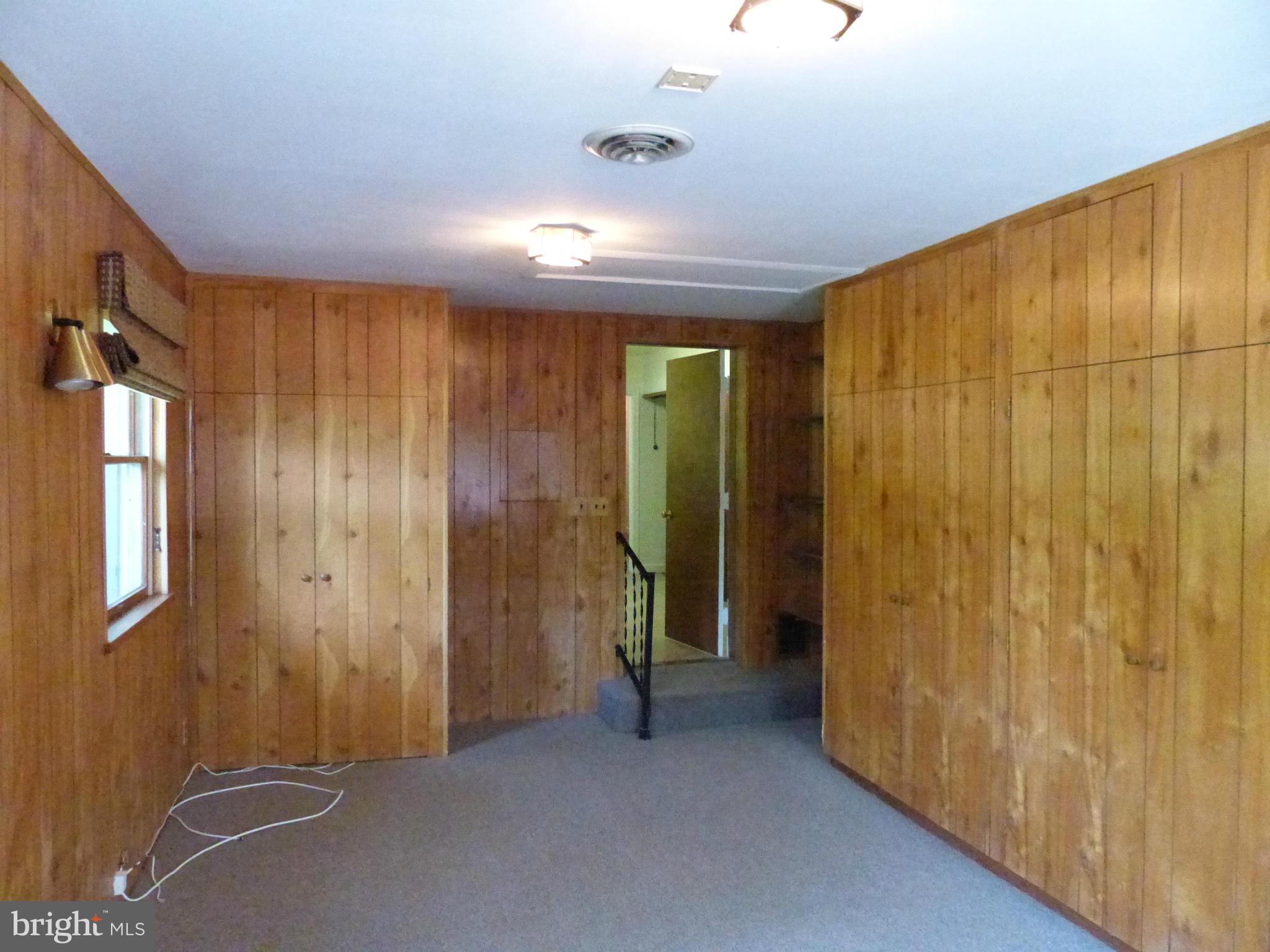 RIVER OAKS - Residential