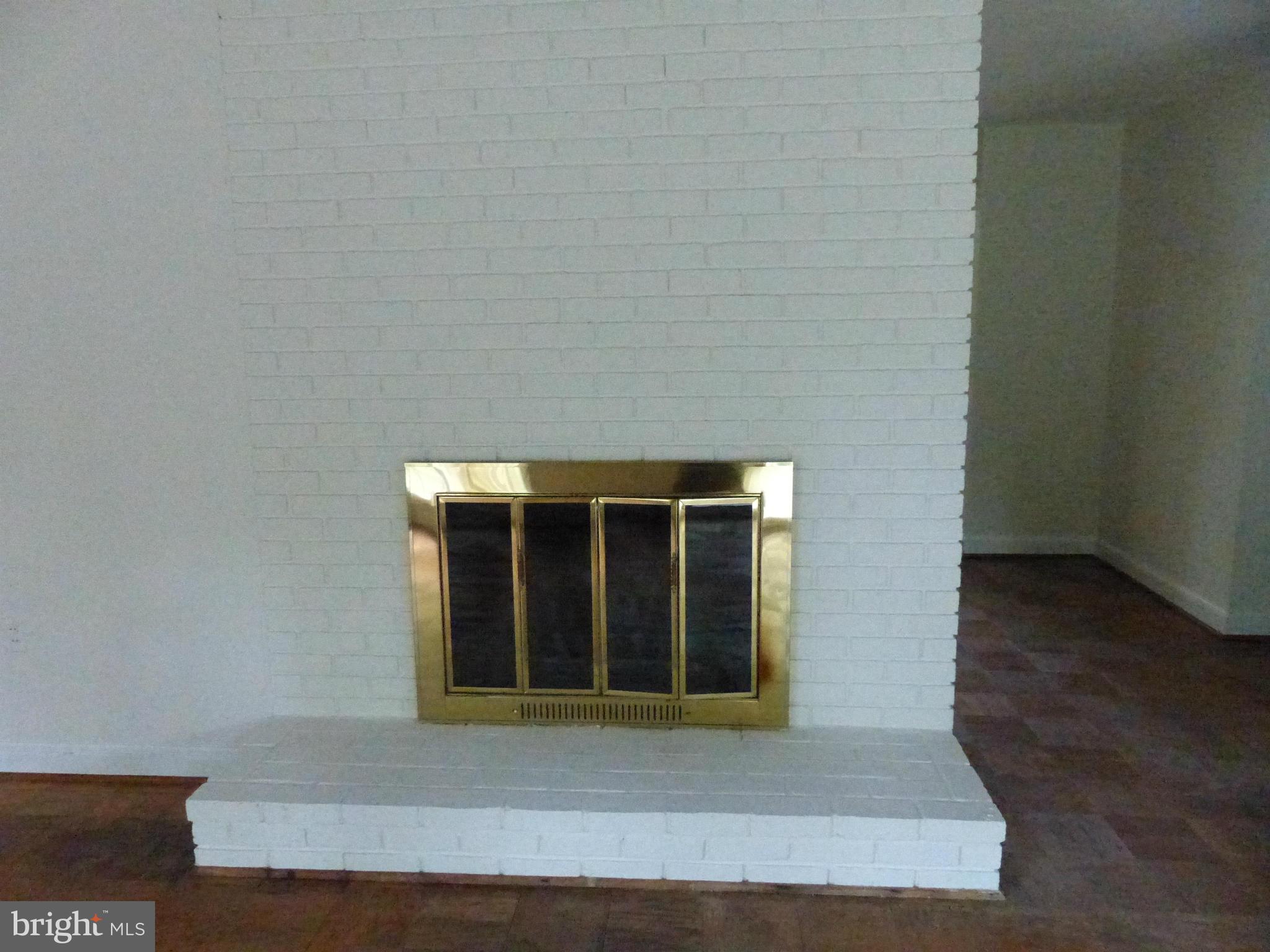 RIVER OAKS - Residential