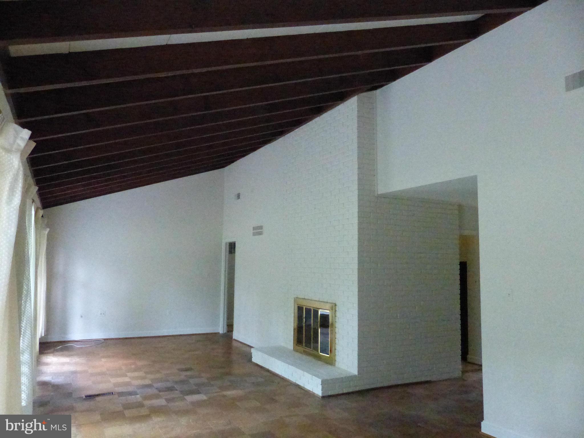 RIVER OAKS - Residential