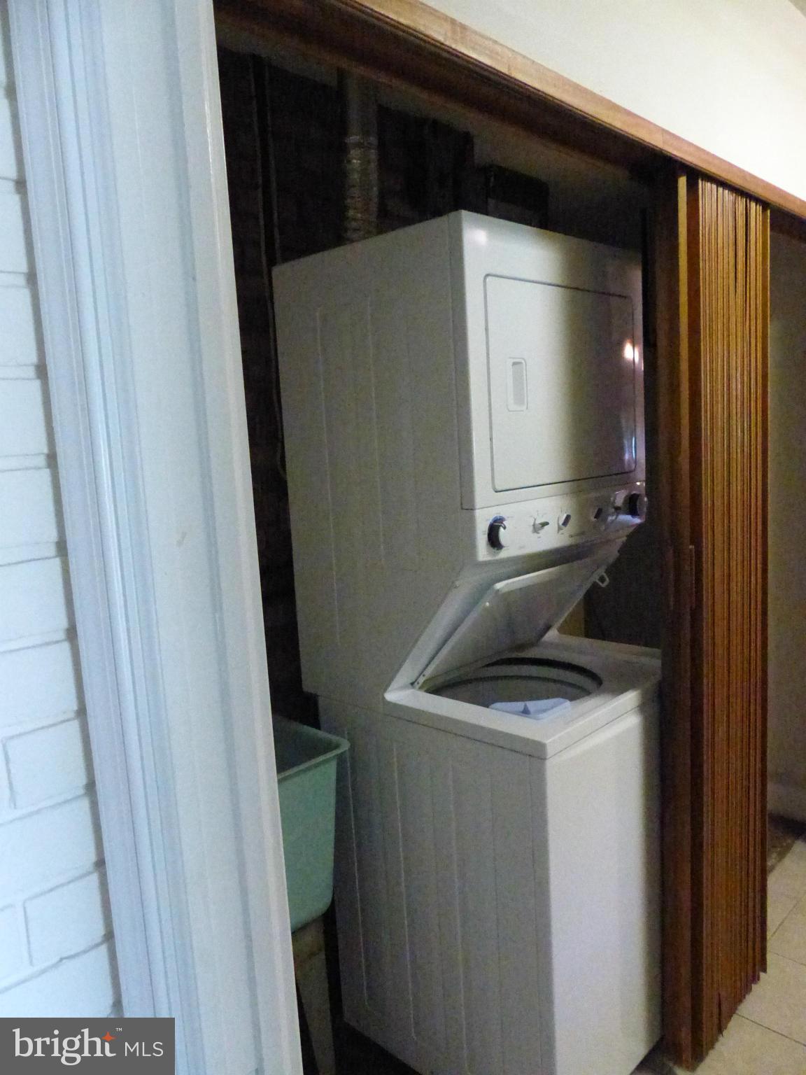 RIVER OAKS - Residential