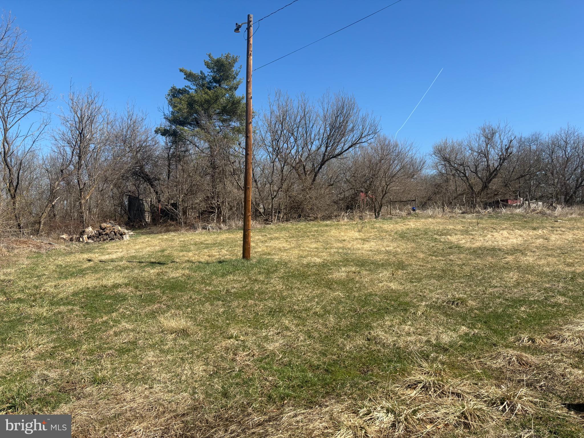 851 MINSI TRAIL