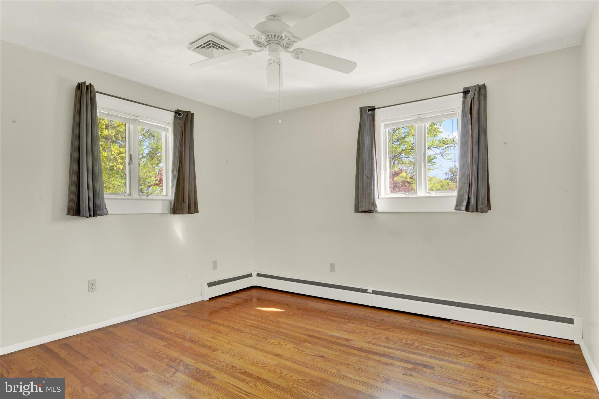 GREEN LANE FARMS - Residential