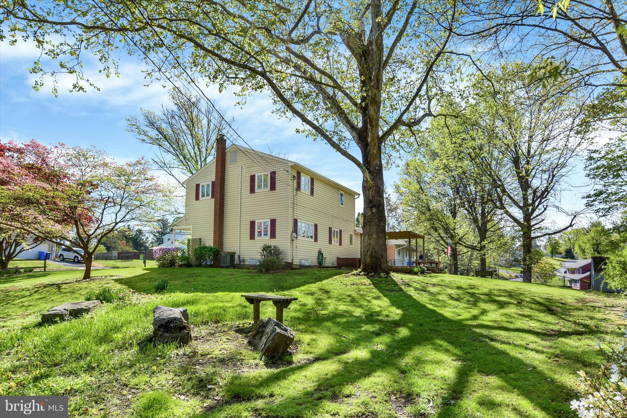 GREEN LANE FARMS - Residential