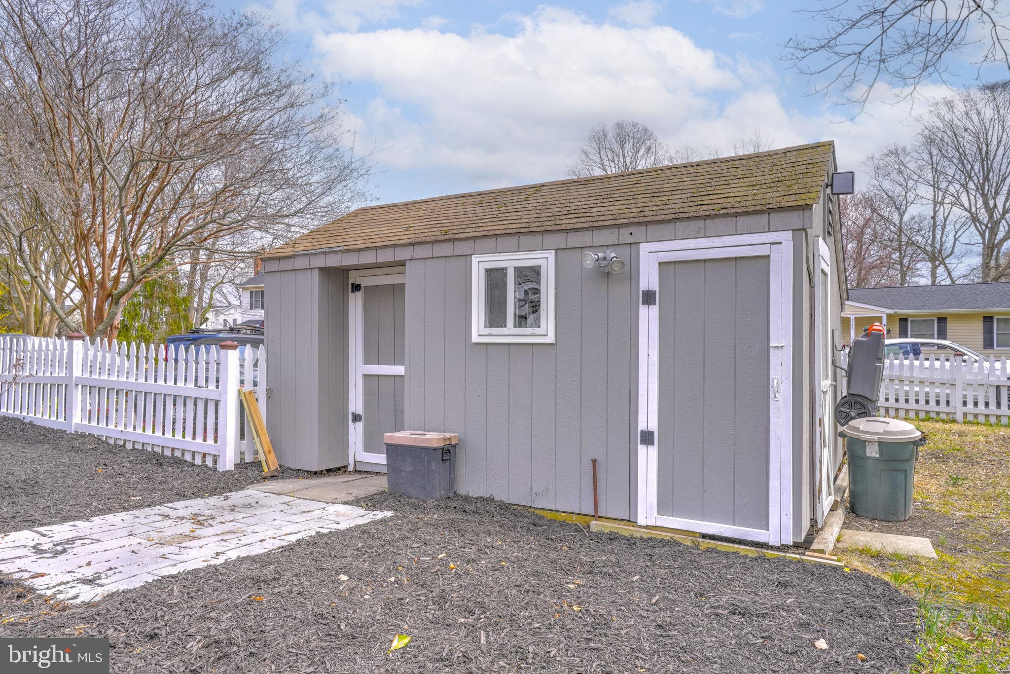 IDLEWILDE ON THE BAY - Residential