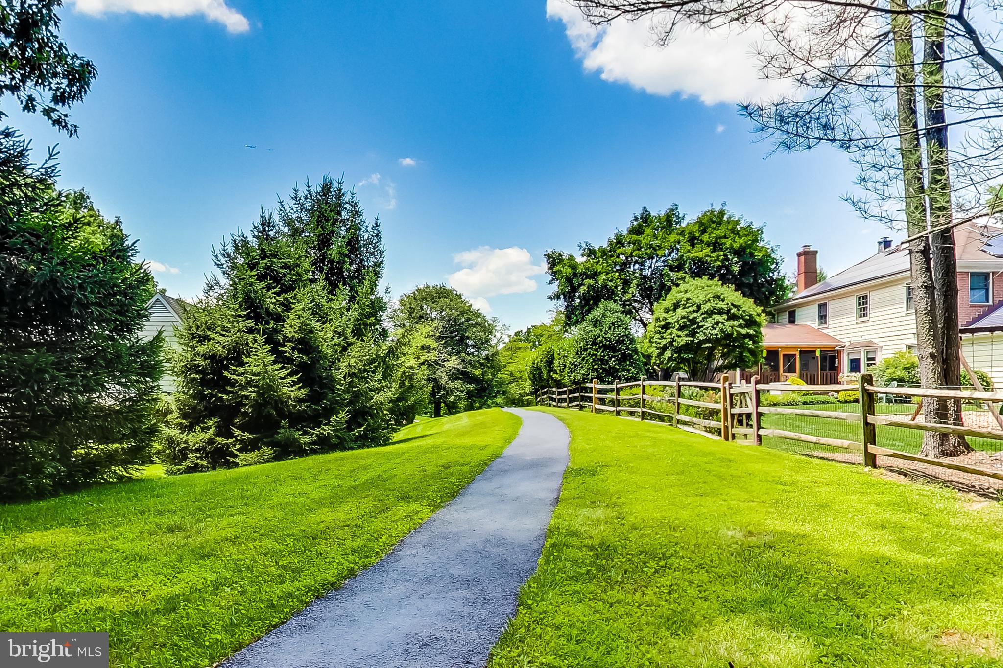 EAST GATE OF POTOMAC - Residential