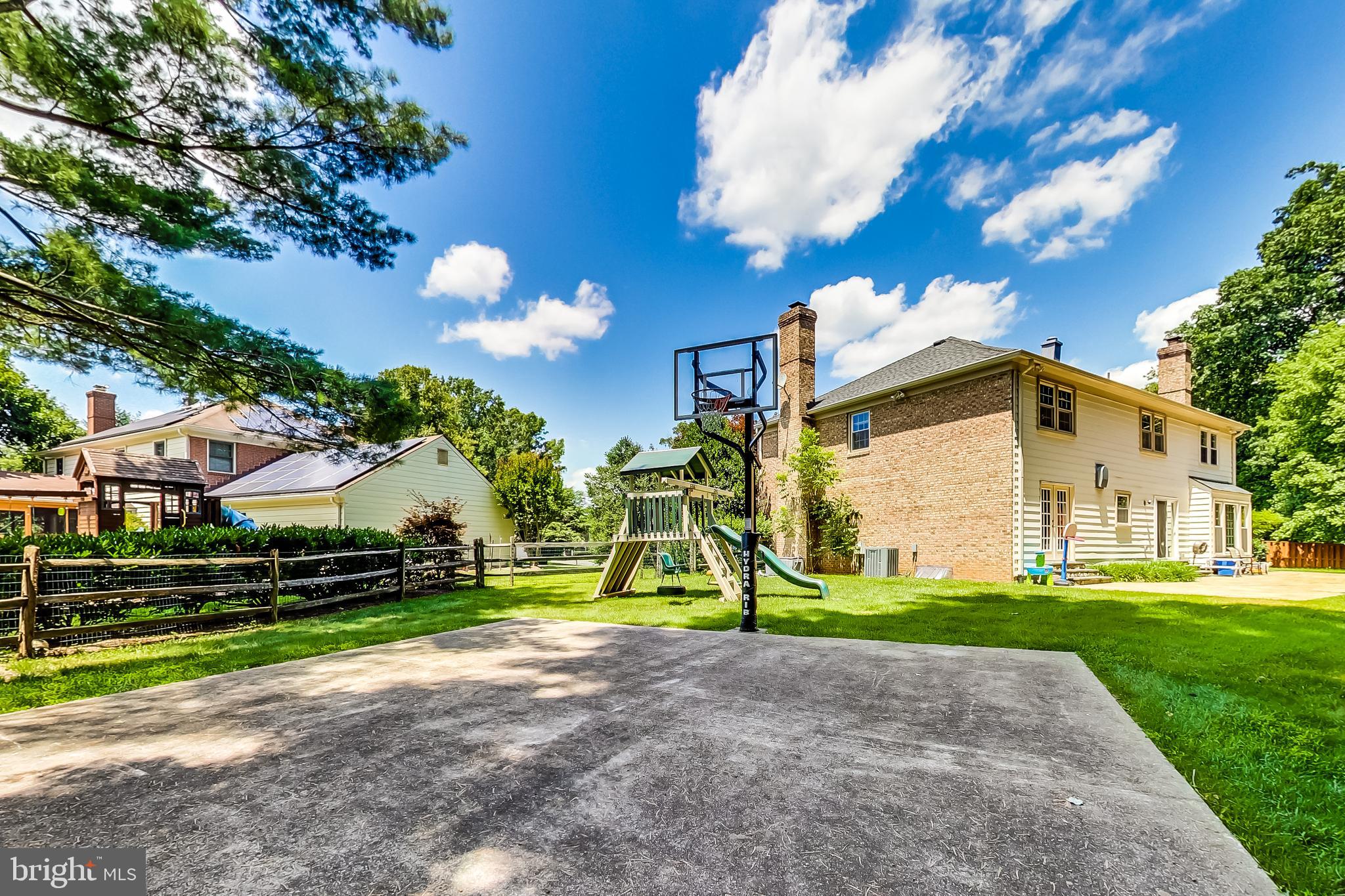 EAST GATE OF POTOMAC - Residential