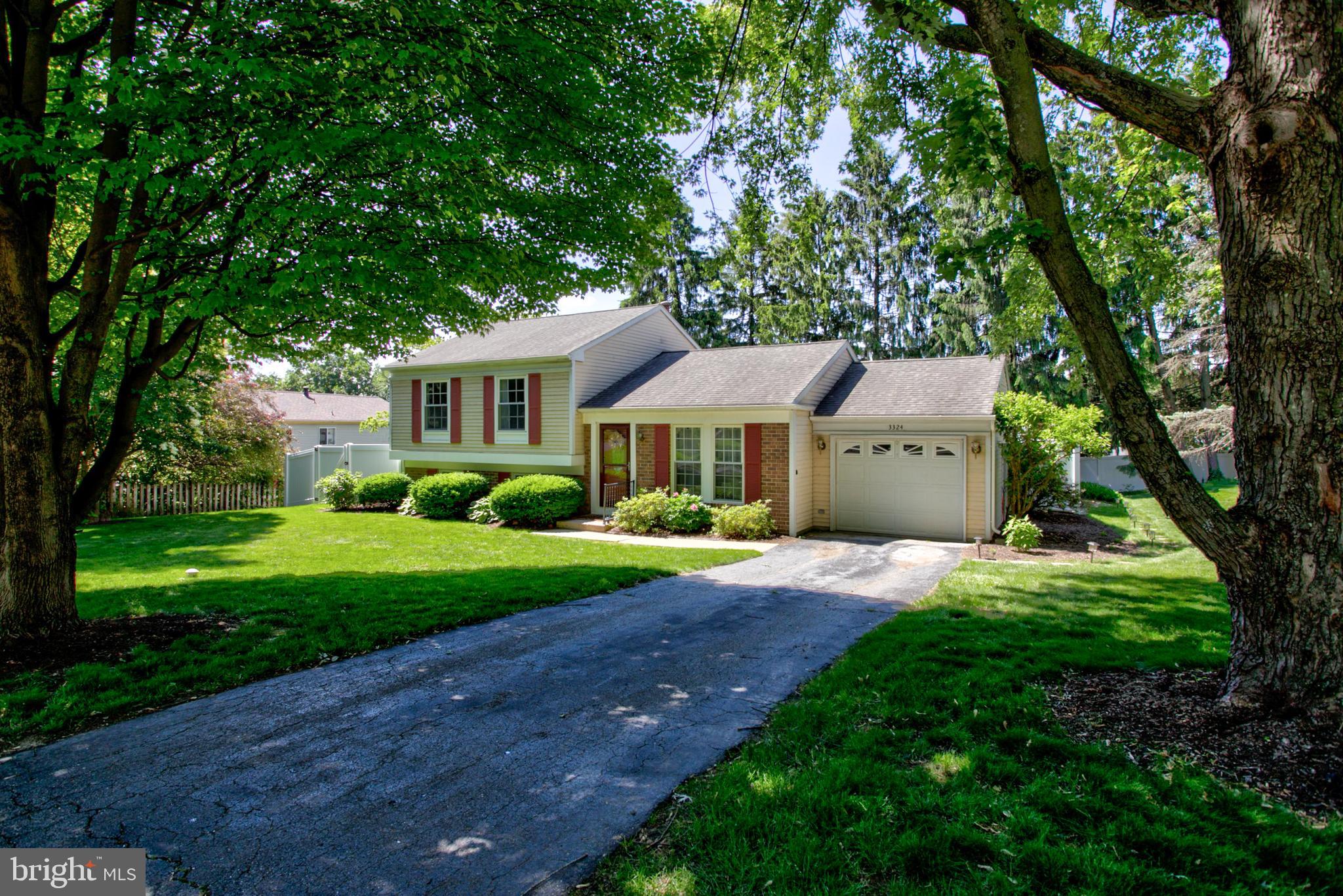 3324 PIN OAK LANE