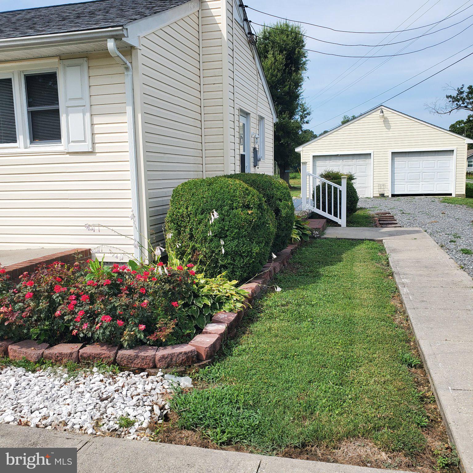 204 CHATHAM VILLAGE ROAD