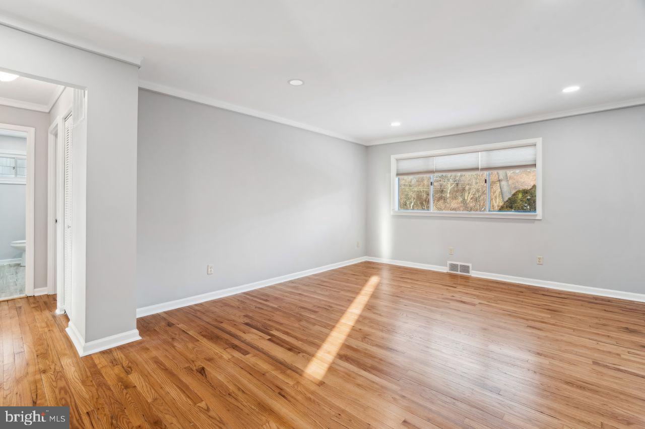 THE HIGHLANDS - Residential