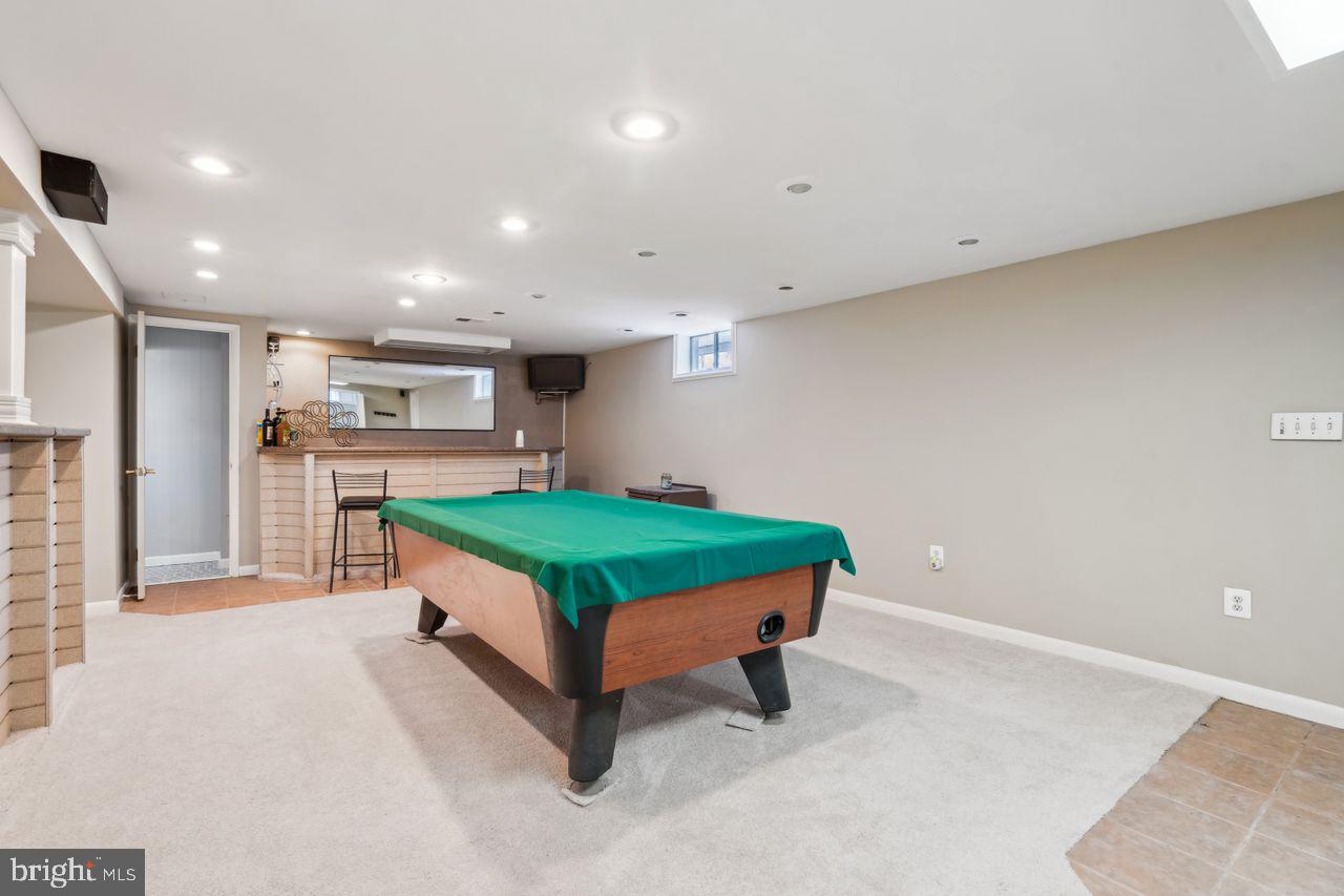 THE HIGHLANDS - Residential