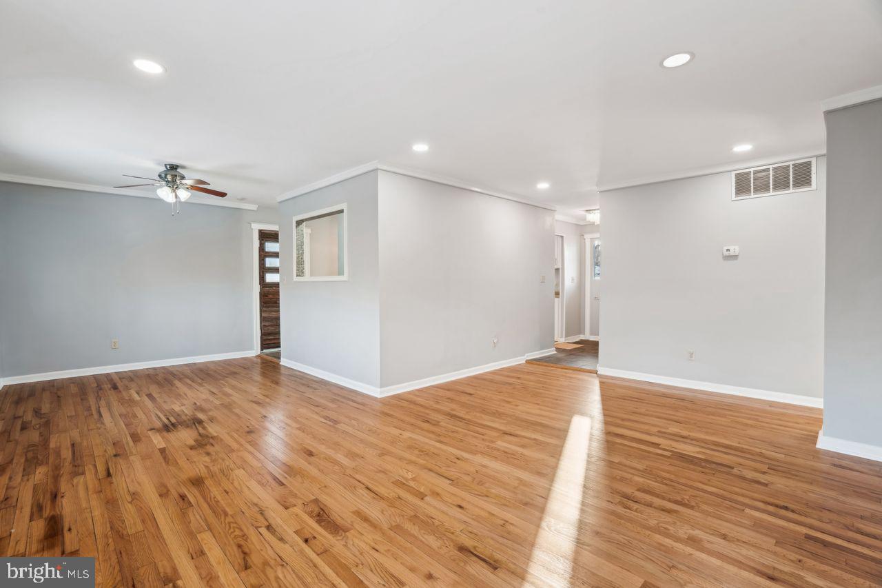 THE HIGHLANDS - Residential