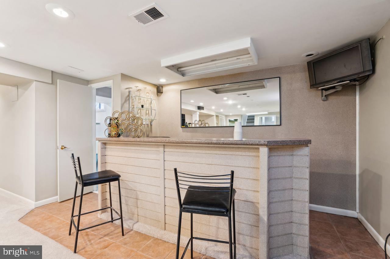 THE HIGHLANDS - Residential