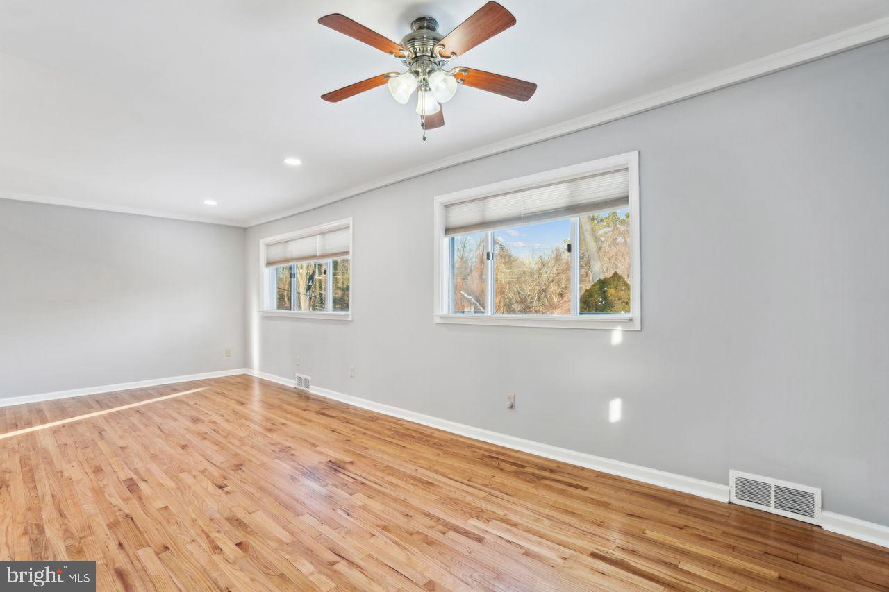 THE HIGHLANDS - Residential