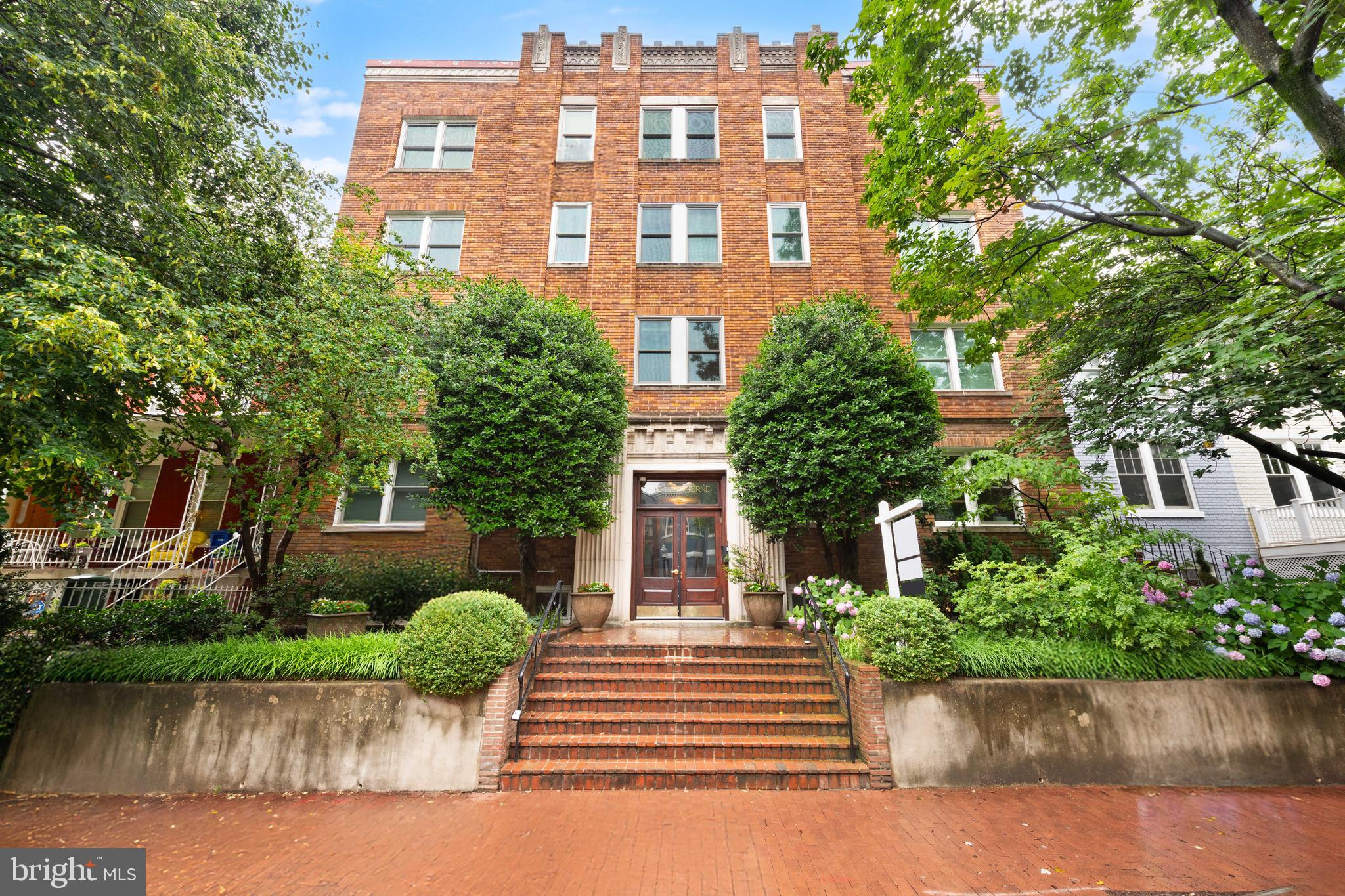 317 10TH STREET NE 13