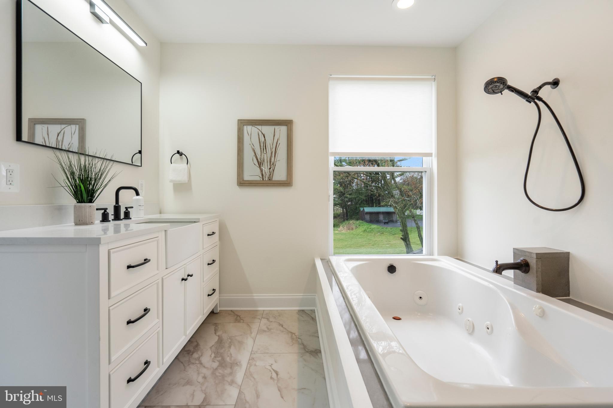 PERRY HALL - Residential