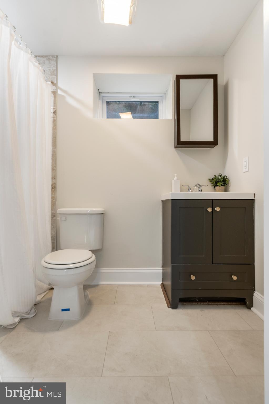 PERRY HALL - Residential