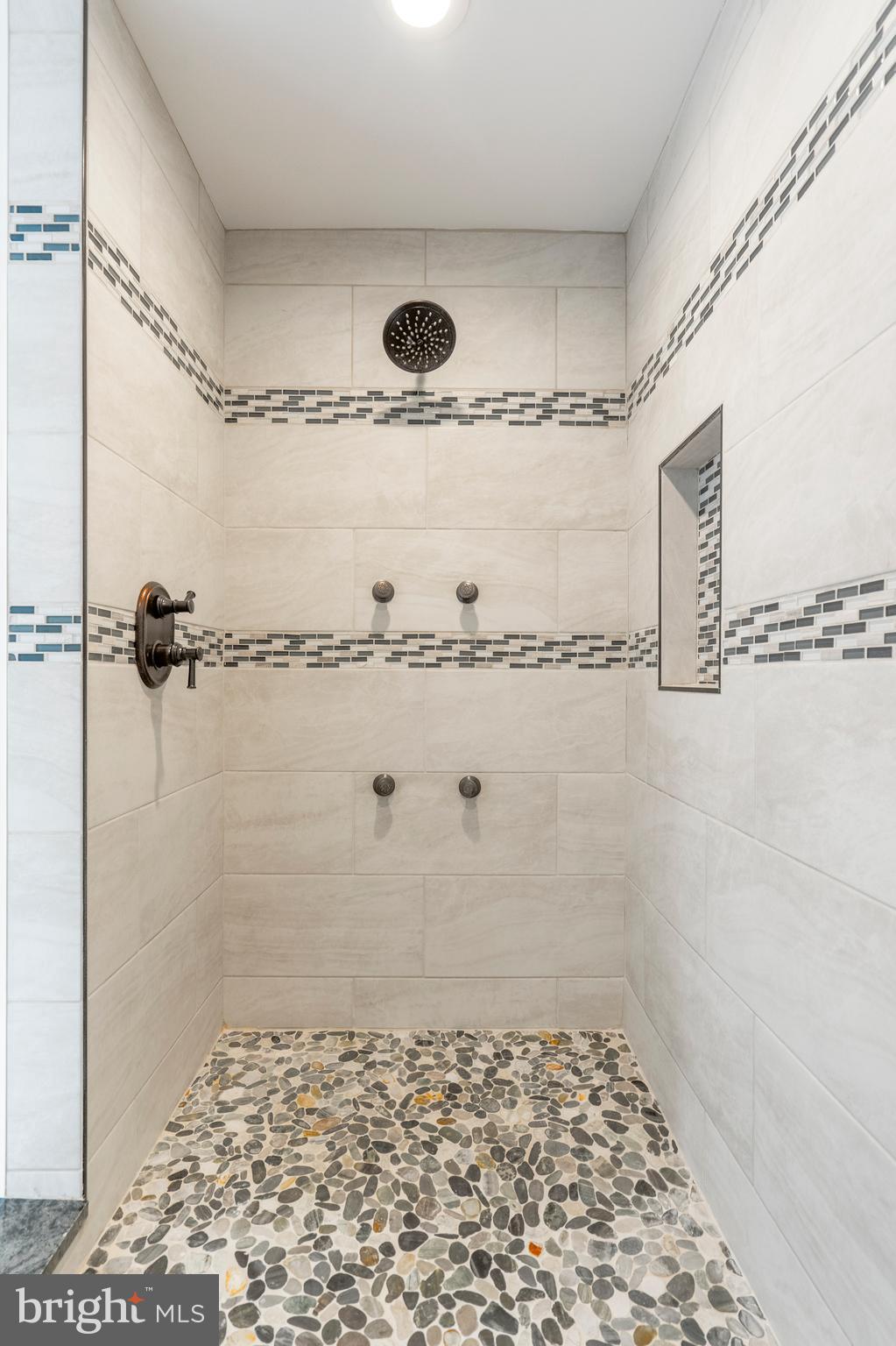 PERRY HALL - Residential