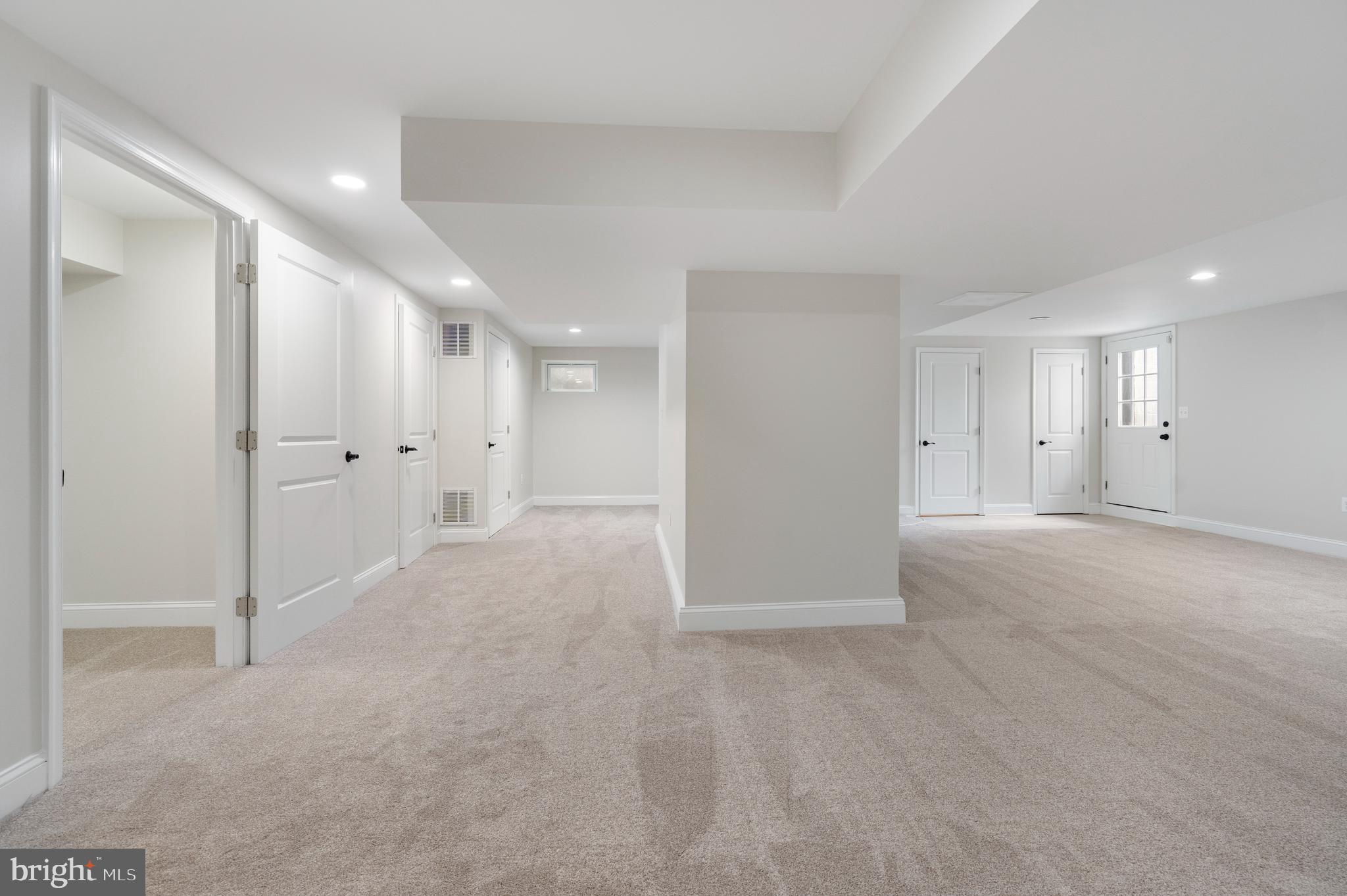 PERRY HALL - Residential