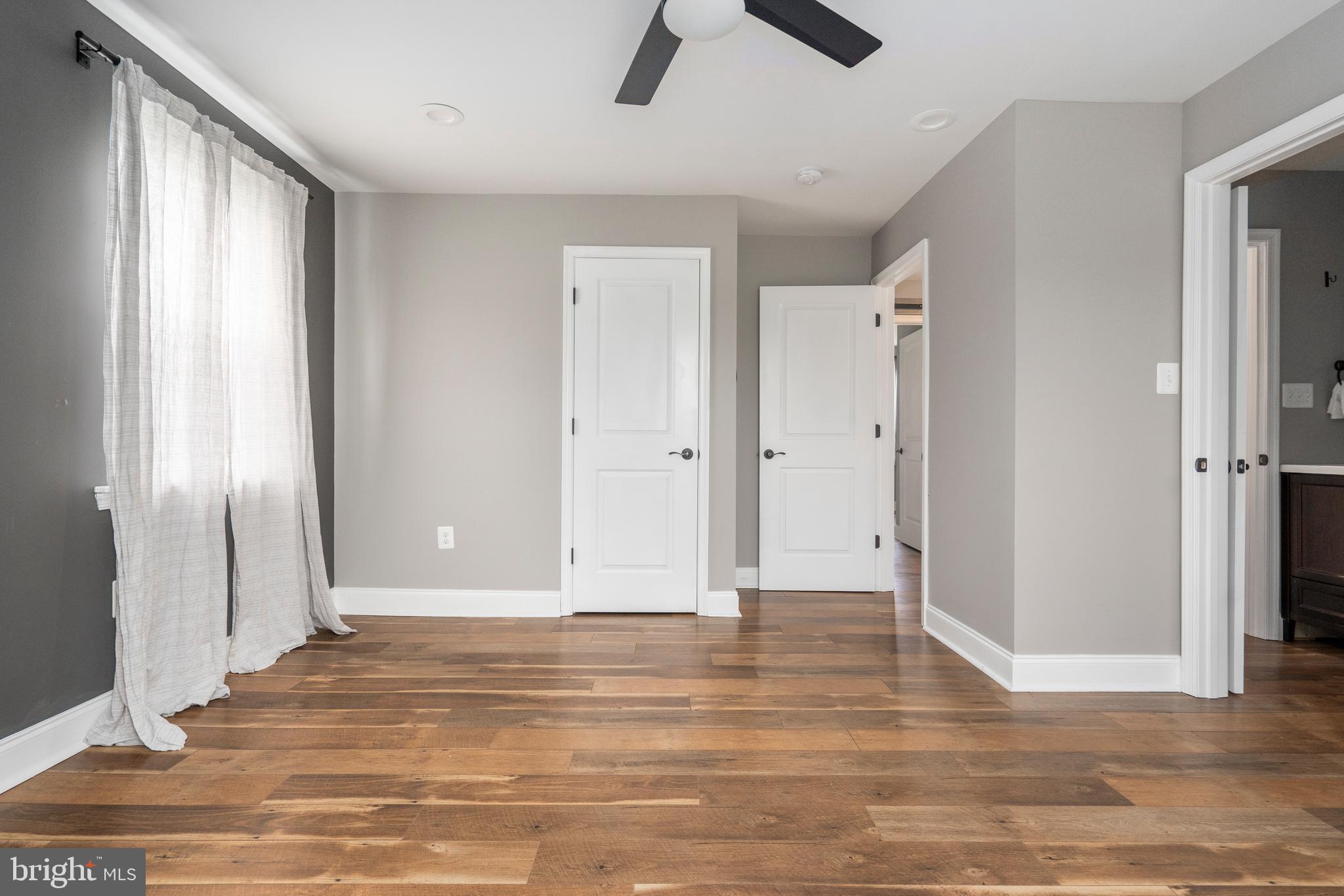 PERRY HALL - Residential