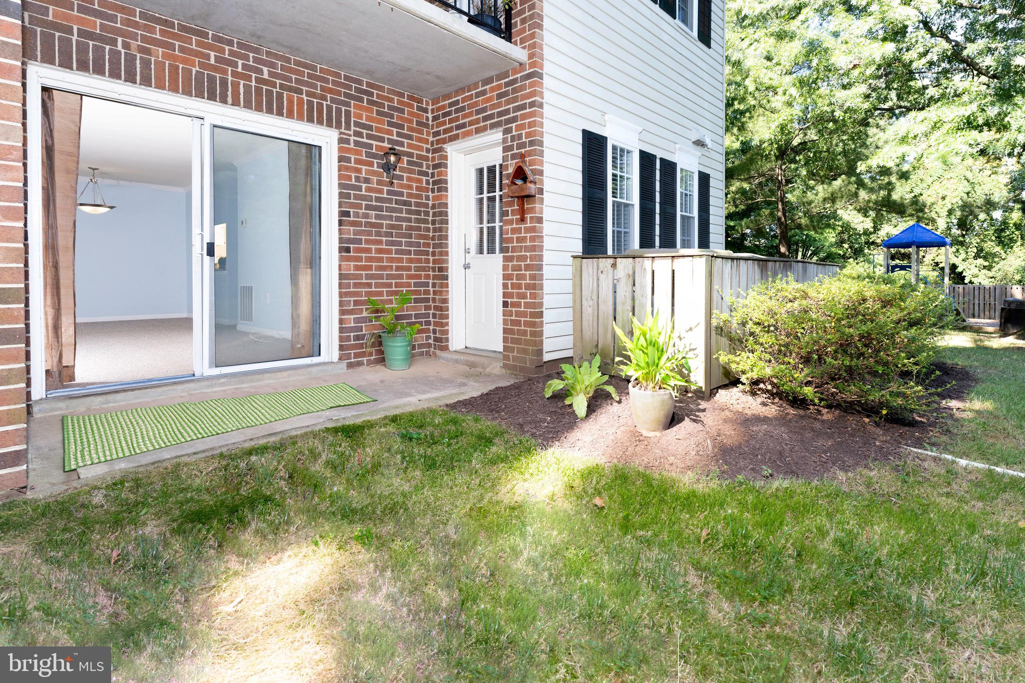 FLOWER HILL - Residential Lease