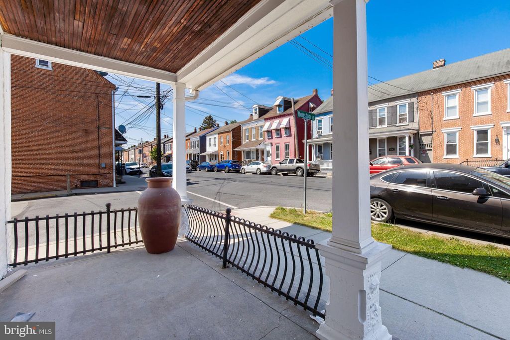 Photo of 123 S EIGHTH ST, COLUMBIA, PA 17512 (MLS # PALA2035876)