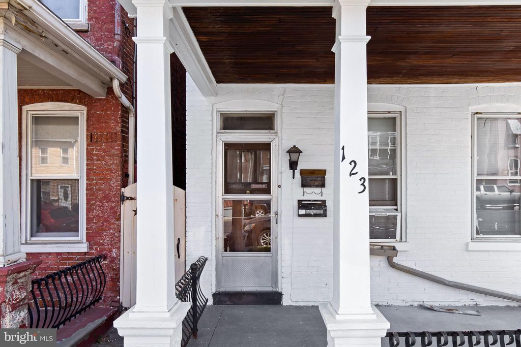 Photo of 123 S EIGHTH ST, COLUMBIA, PA 17512 (MLS # PALA2035876)