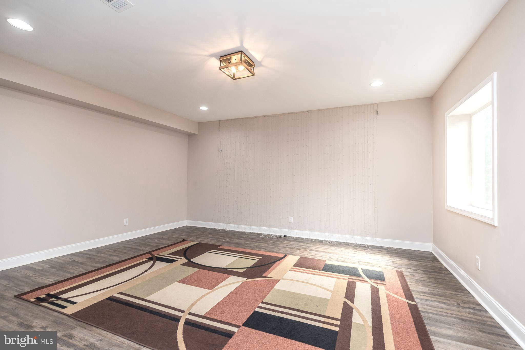 MAPLE BROOK ESTATES - Residential