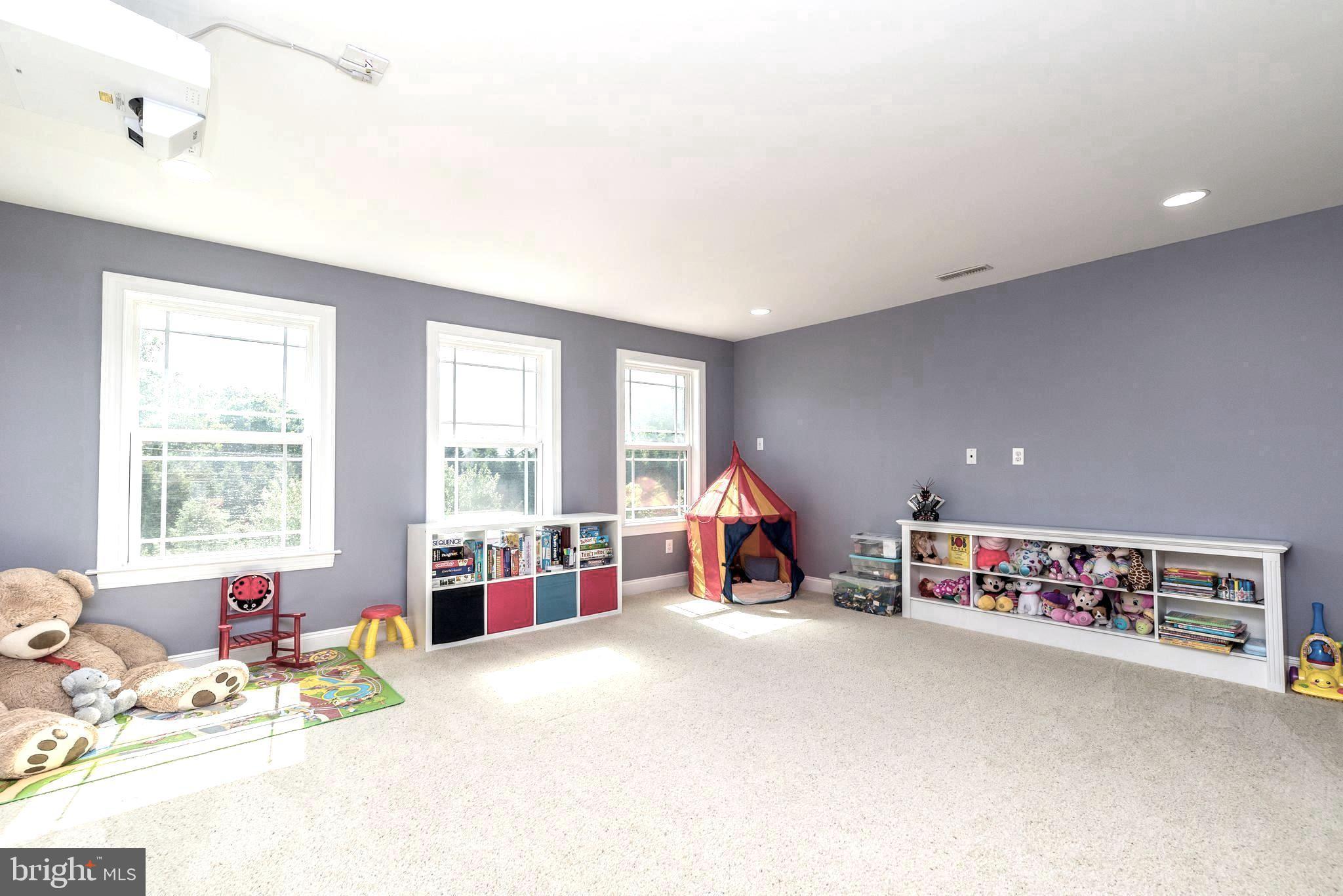 MAPLE BROOK ESTATES - Residential