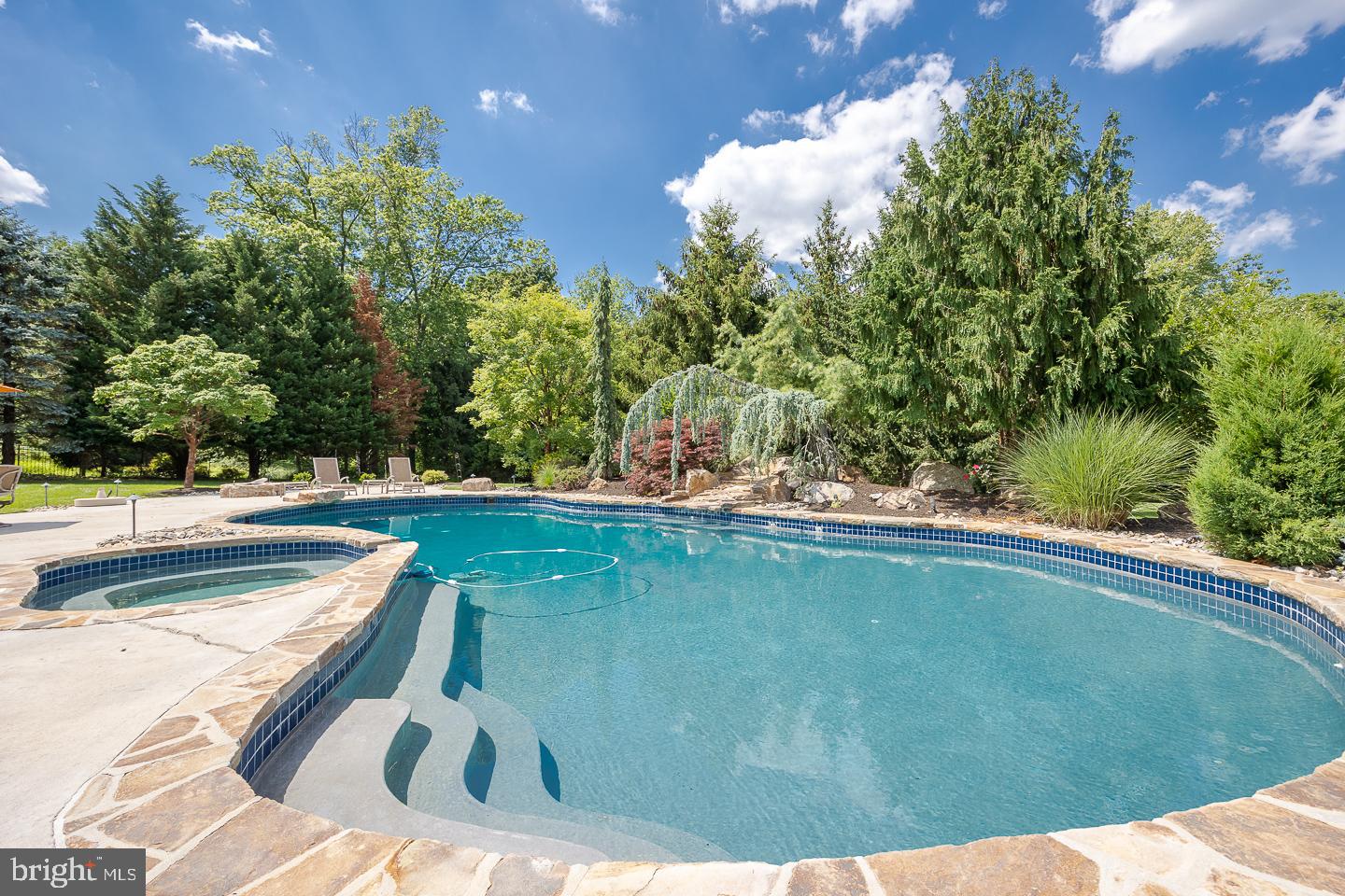 DOVECOTE - Residential