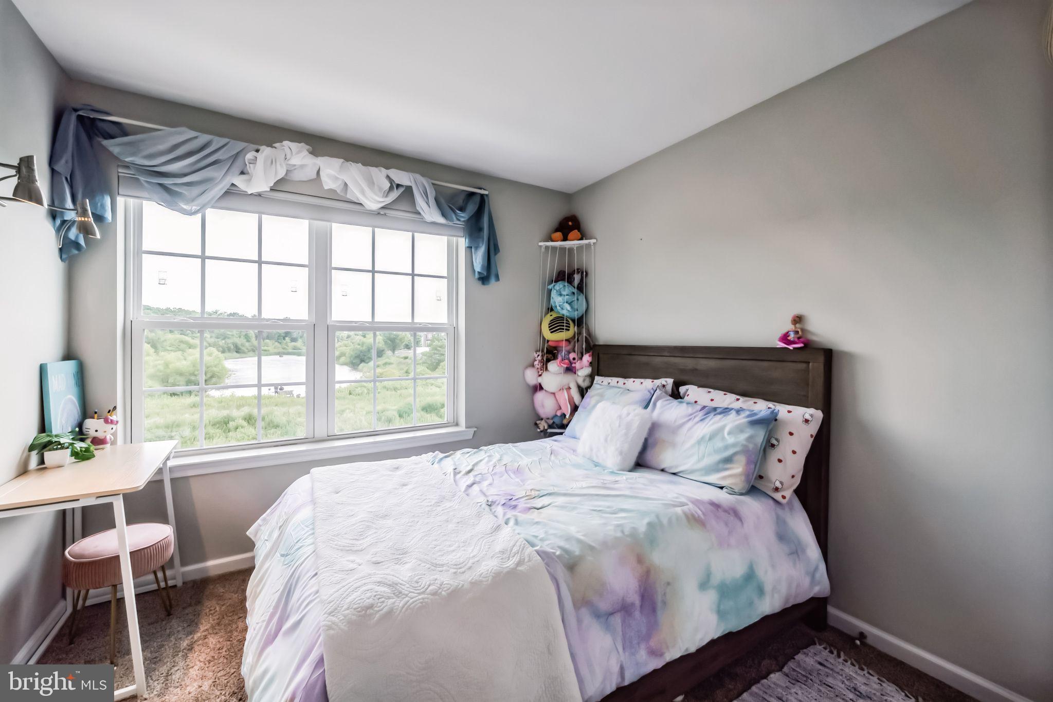 CARRIAGE HILL - Residential Lease