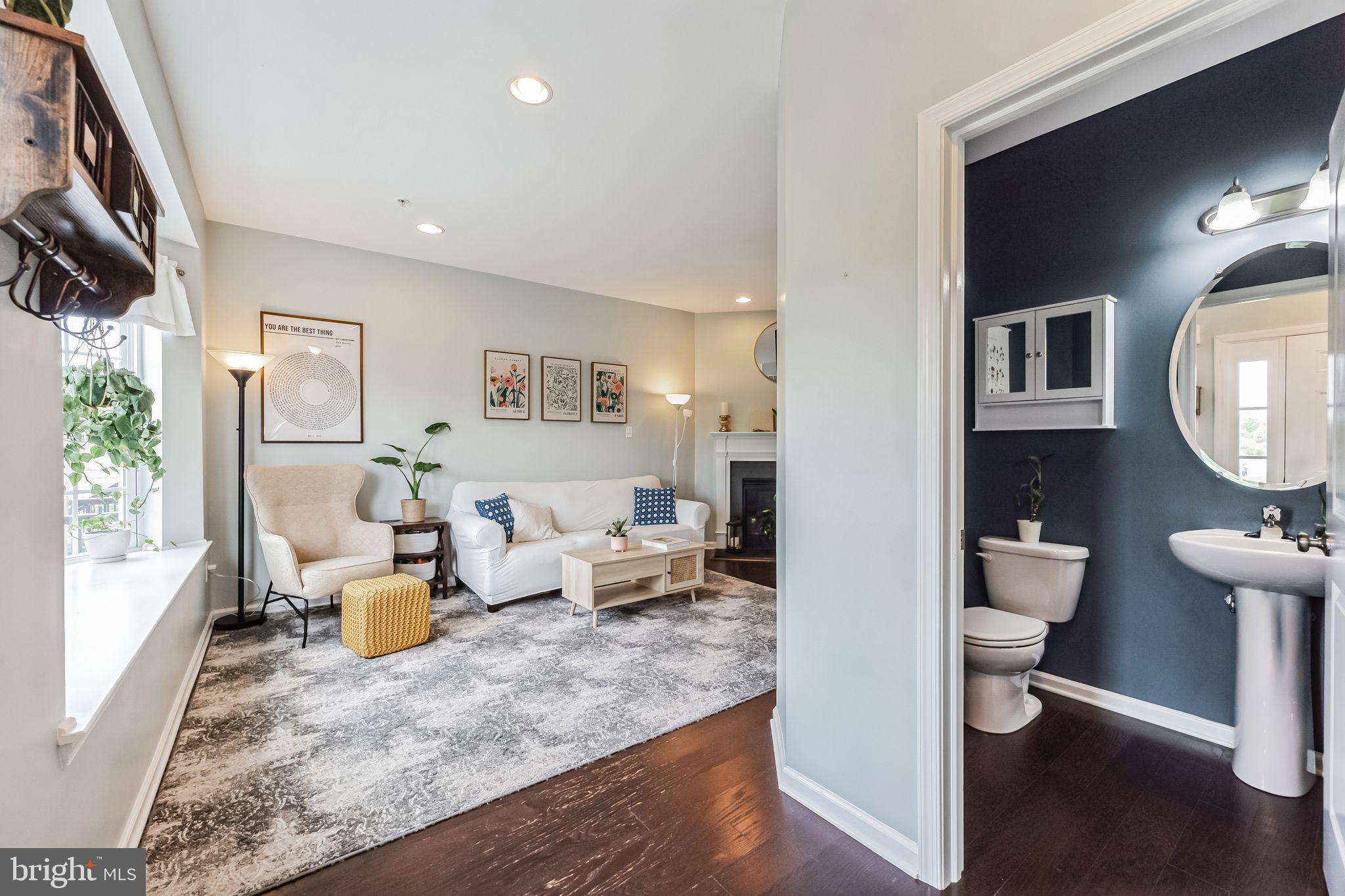 CARRIAGE HILL - Residential Lease