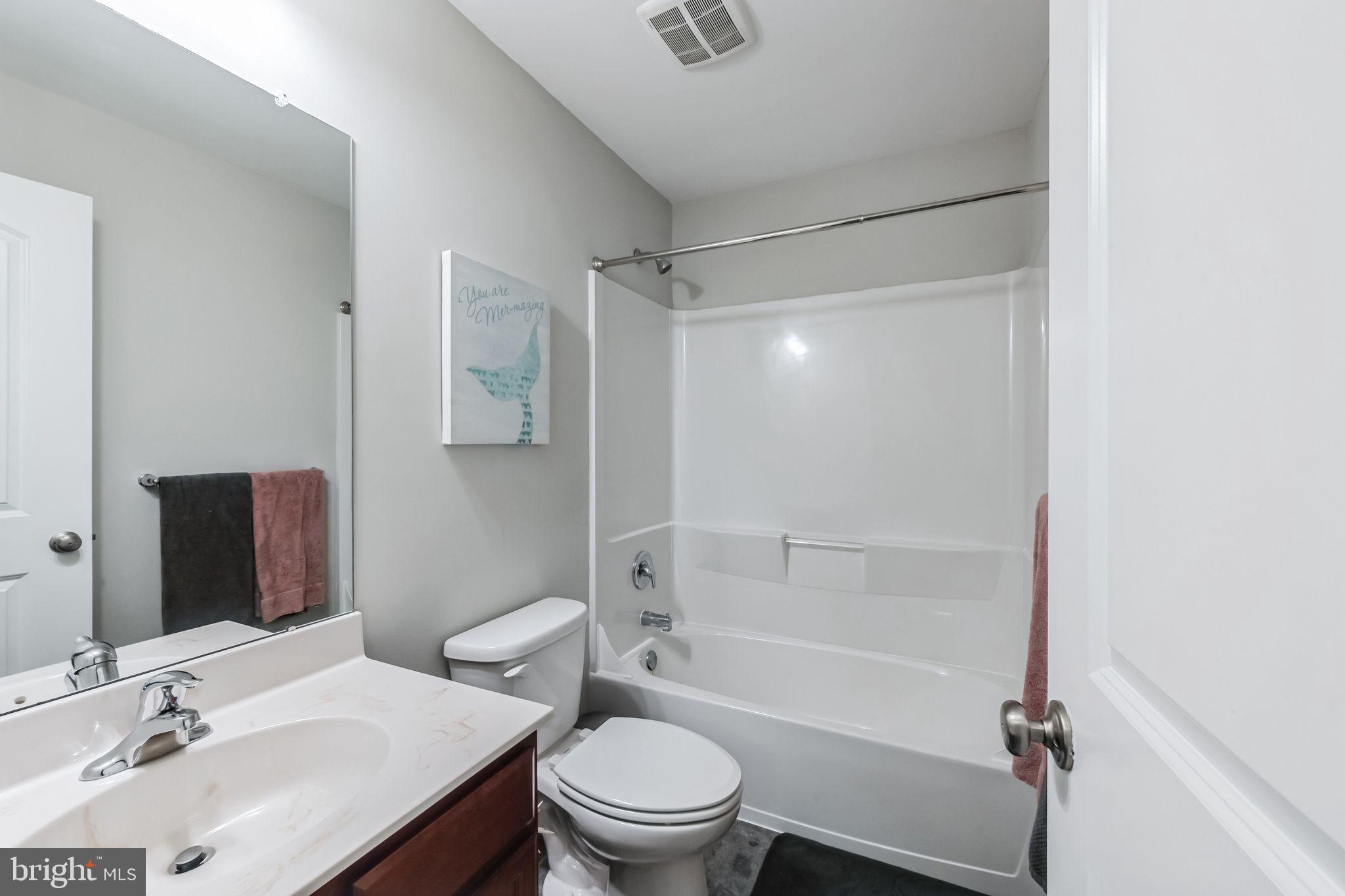 CARRIAGE HILL - Residential Lease