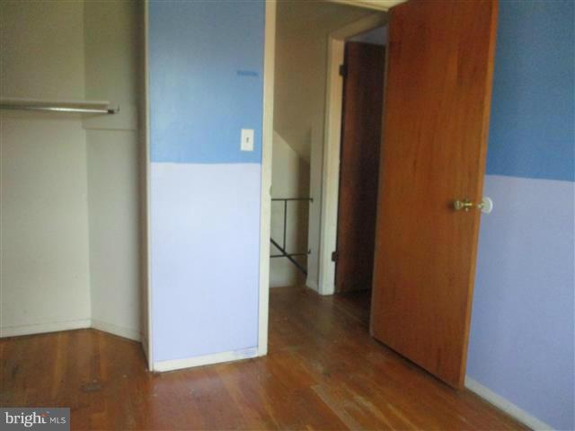 FOX RIDGE MANOR - Residential