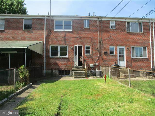 FOX RIDGE MANOR - Residential