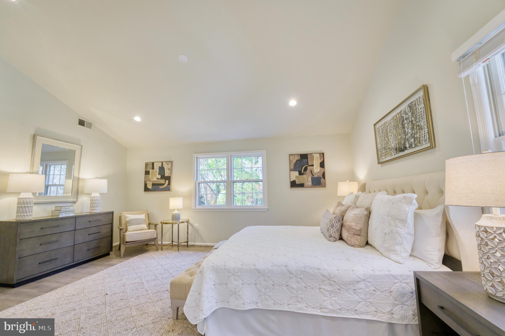 MANTUA - Residential