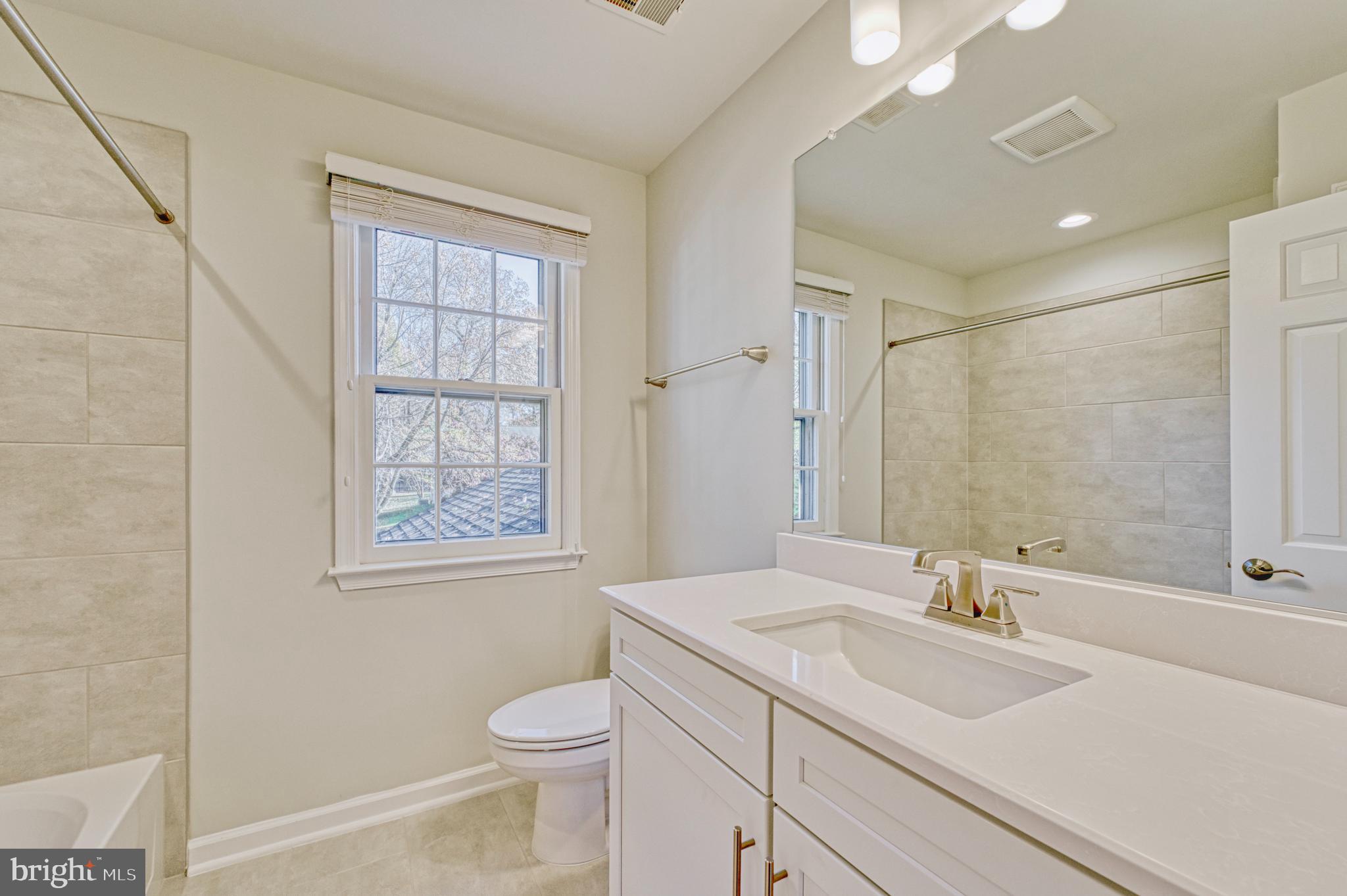 MANTUA - Residential