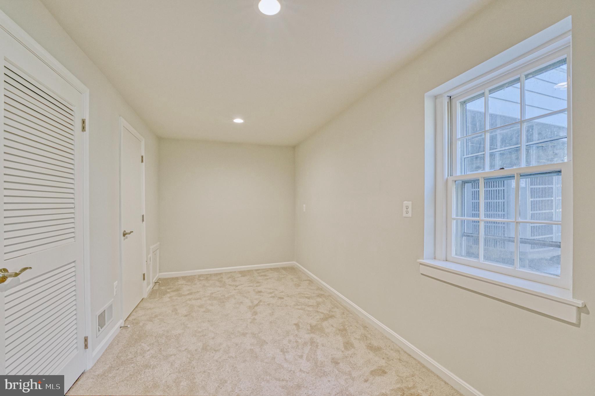 MANTUA - Residential