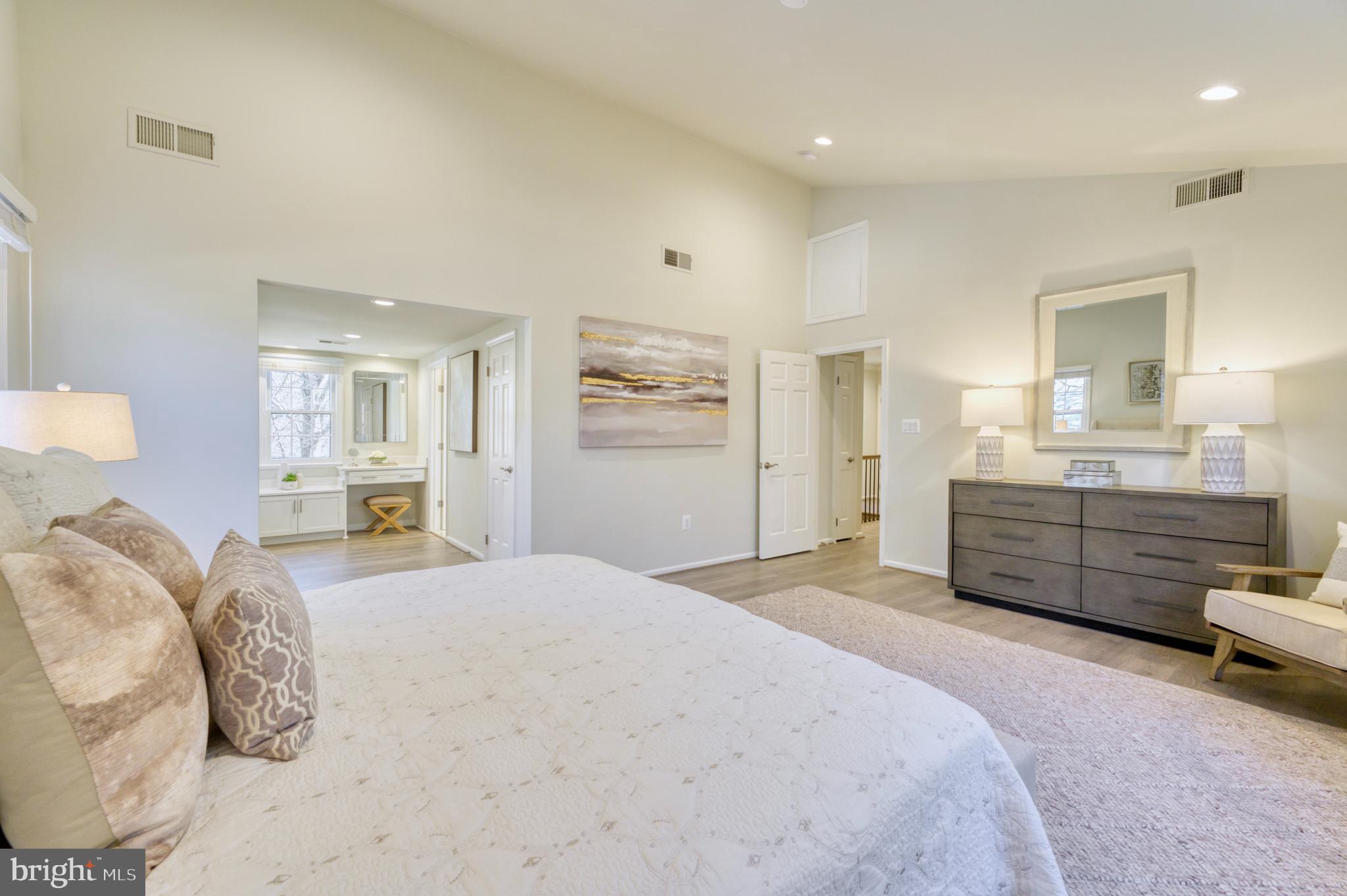 MANTUA - Residential