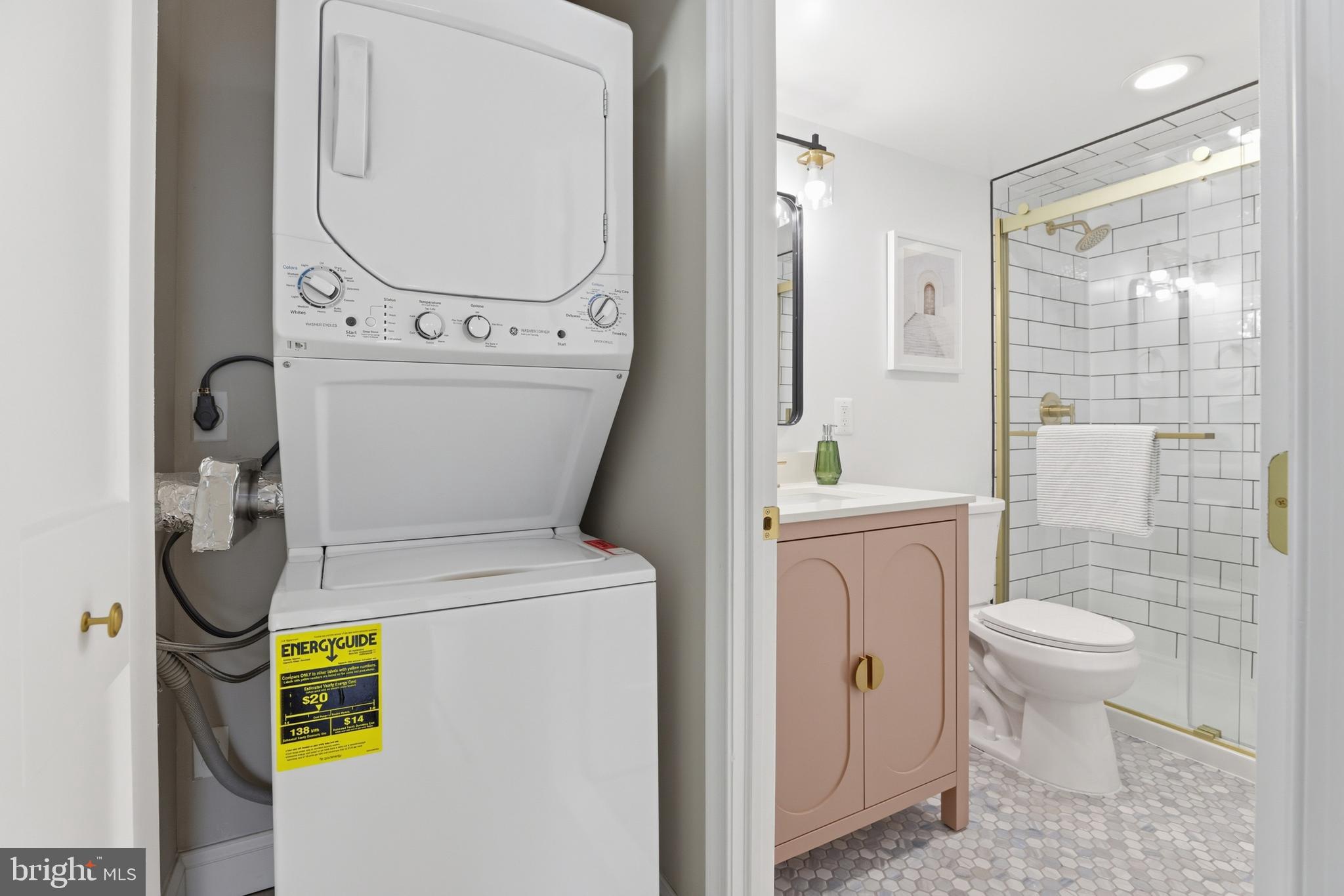 IDYLWOOD TOWERS CONDO - Residential