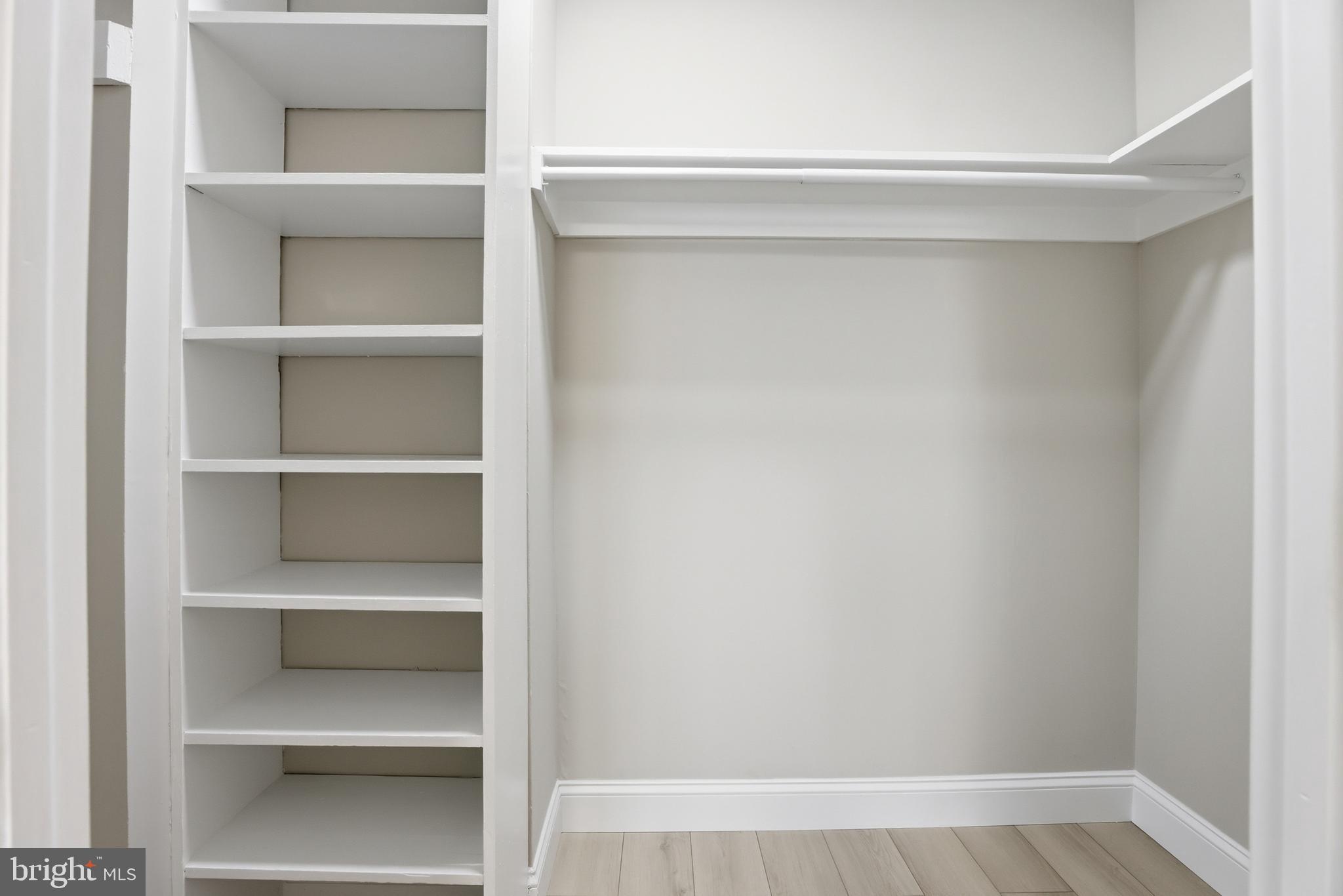 IDYLWOOD TOWERS CONDO - Residential