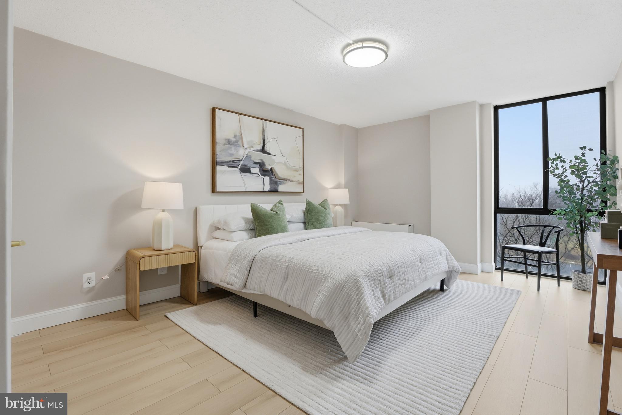 IDYLWOOD TOWERS CONDO - Residential