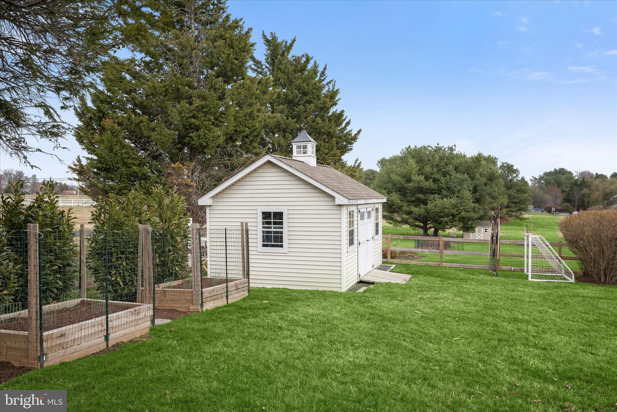 ASHLEIGH KNOLLS - Residential