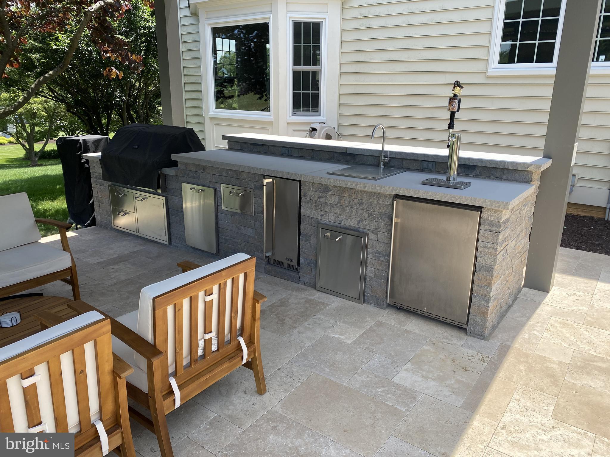 7111 BROOKSHIRE LANE